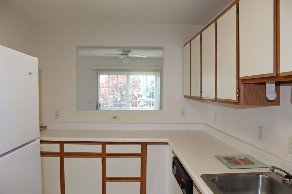 Apartment for rent at 3444 Midvale Dr, Janesville, WI 53546