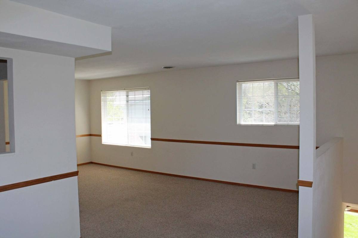 Apartment for rent at 3444 Midvale Dr, Janesville, WI 53546