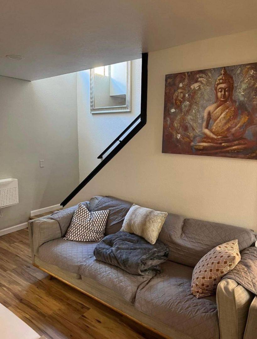 Apartment for rent at 2560 C St, San Diego, CA 92102