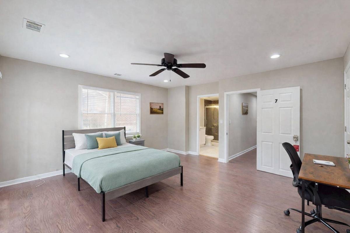 House for rent at 3302 McAfee Rd, Decatur, GA 30032
