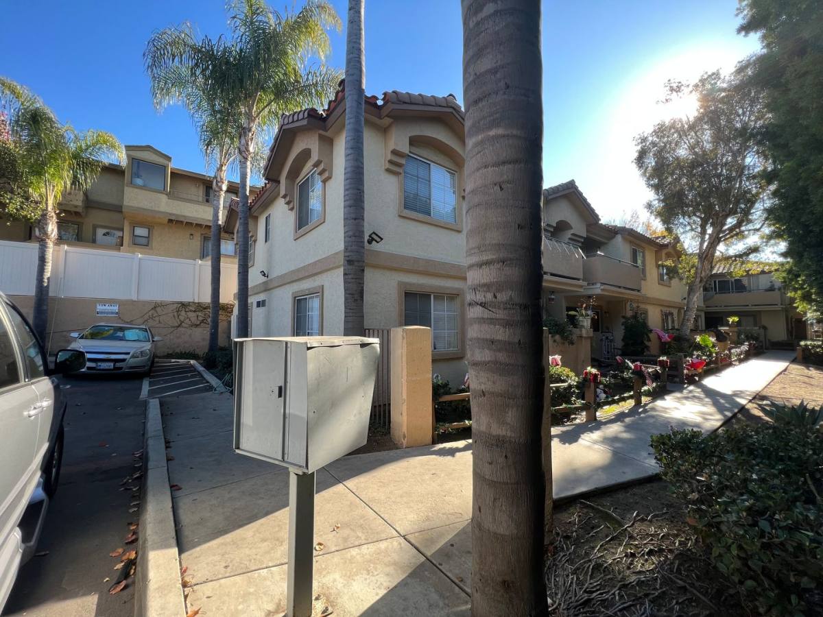 Apartment for rent at 588 Arizona St, Chula Vista, CA 91911