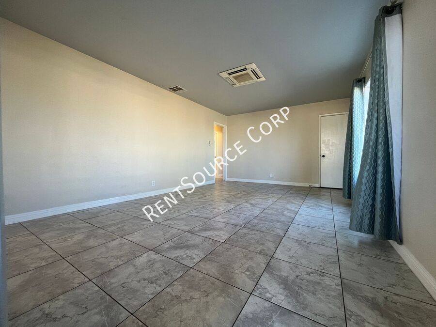 House for rent at 48761 110th St W, Lancaster, CA 93536