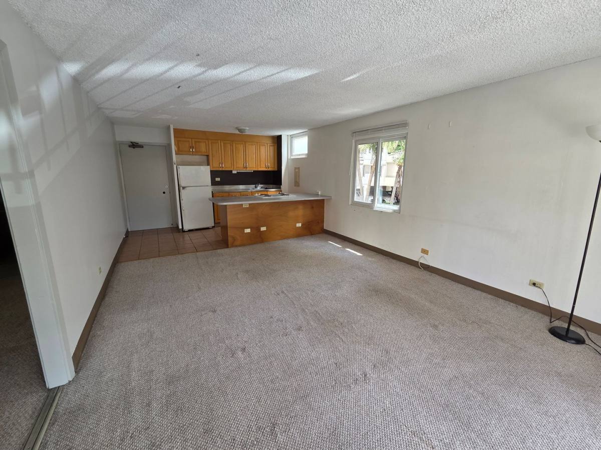 Apartment for rent at 2170 Kuhio Ave, Honolulu, HI 96815