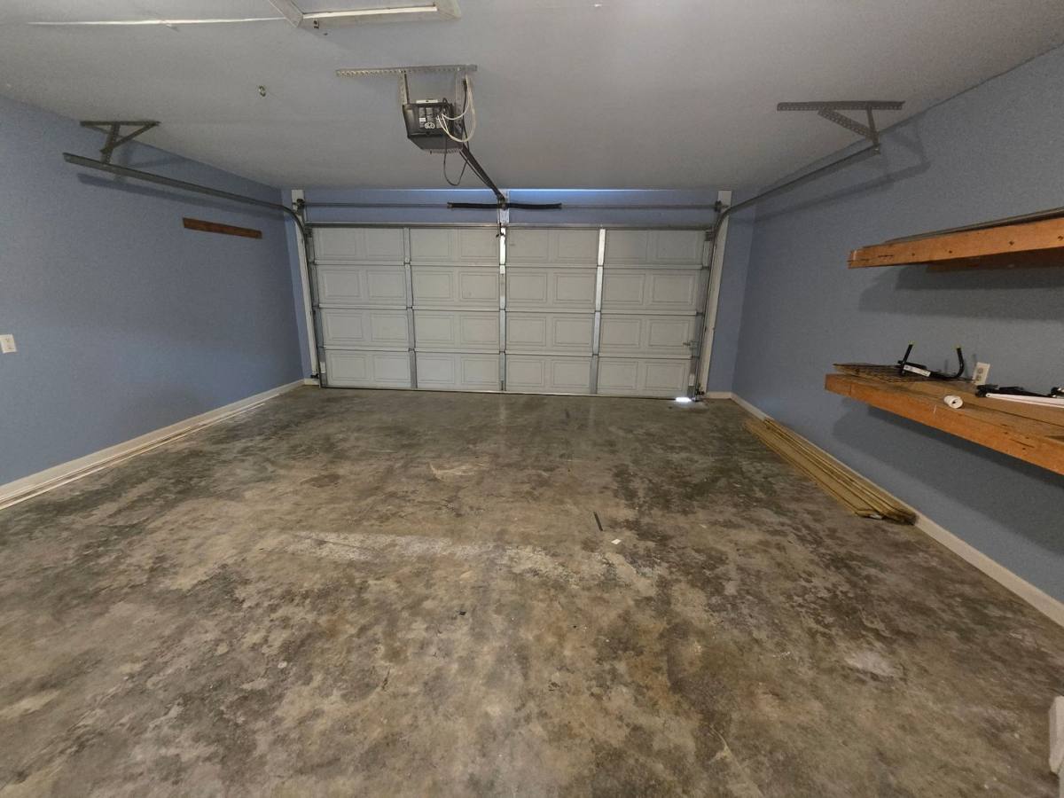 House for rent at 208 Glenn Oak Dr, Benton, AR 72015