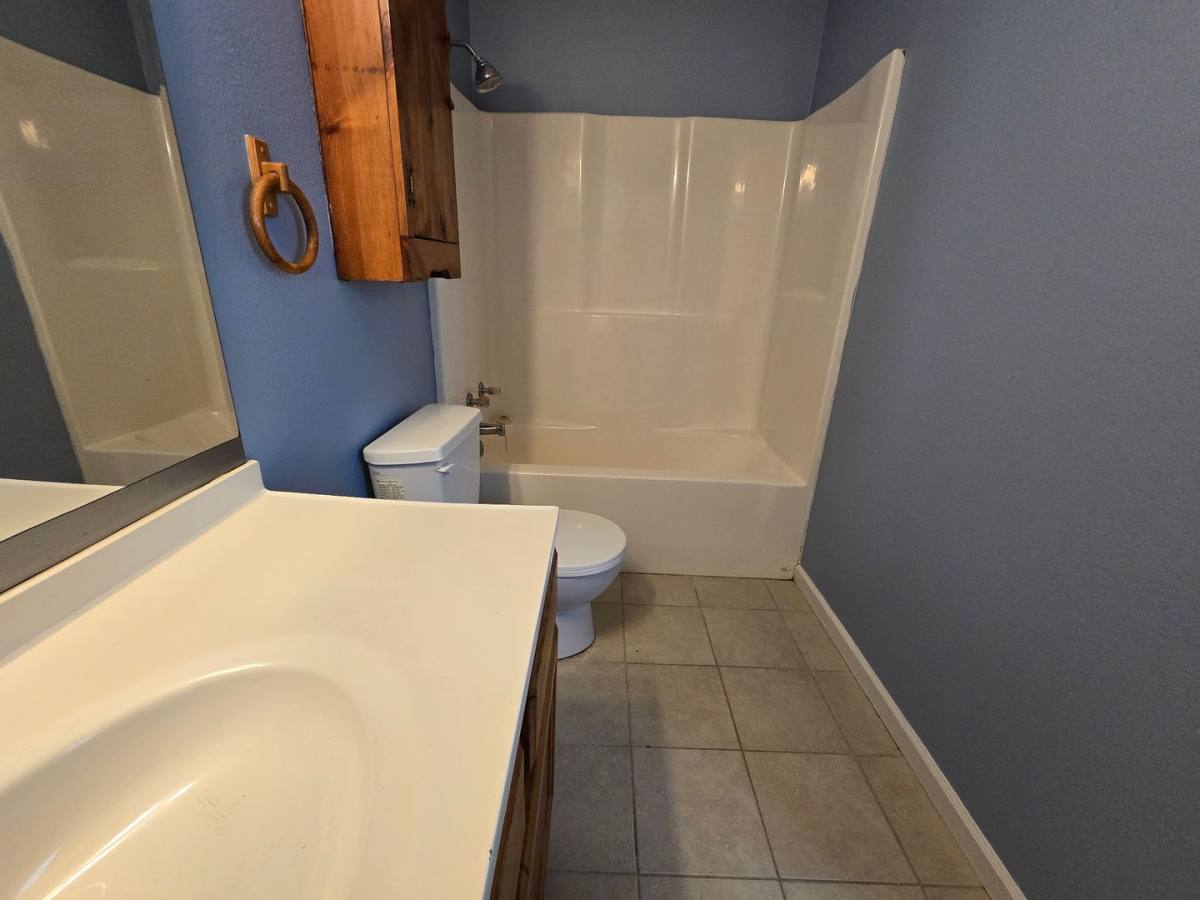 House for rent at 208 Glenn Oak Dr, Benton, AR 72015