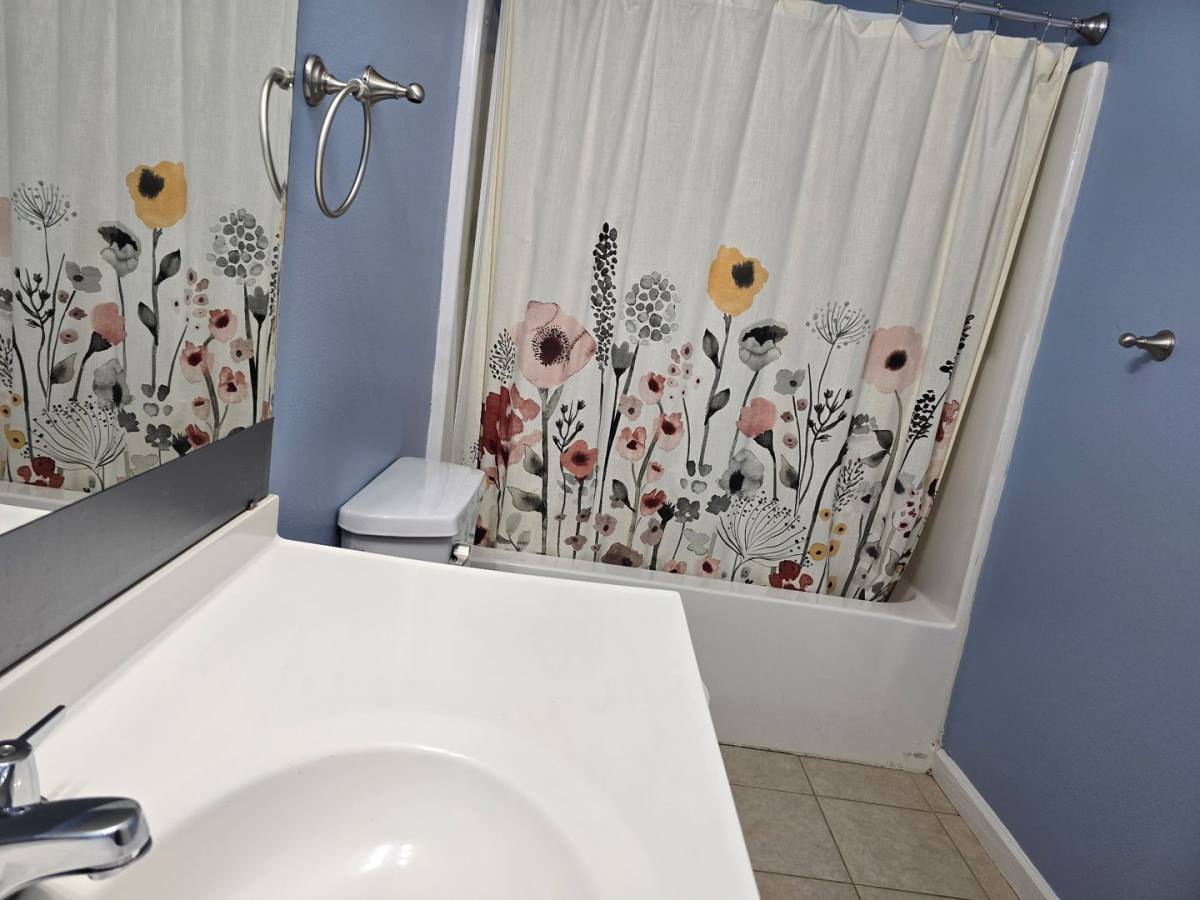 House for rent at 208 Glenn Oak Dr, Benton, AR 72015