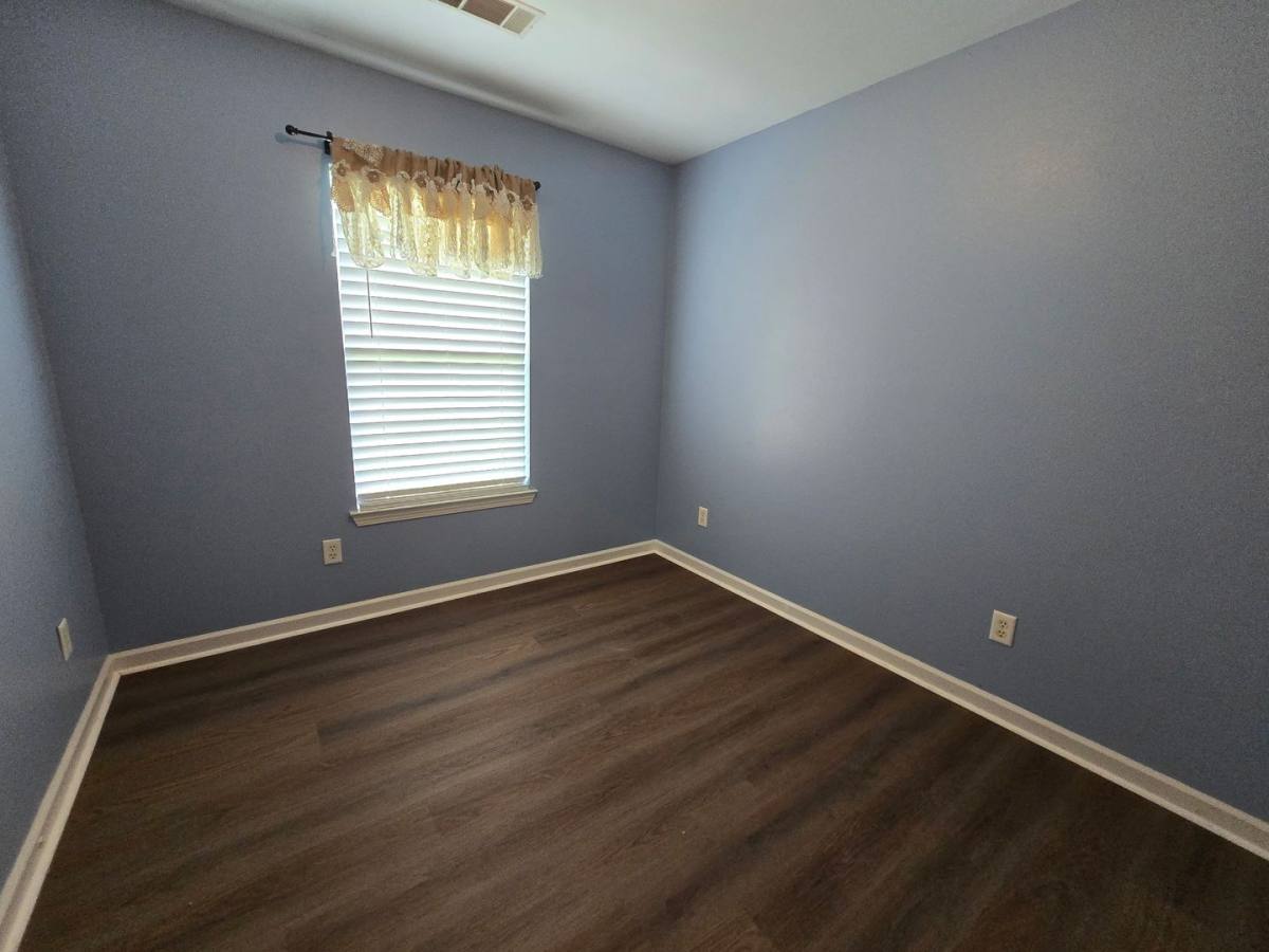 House for rent at 208 Glenn Oak Dr, Benton, AR 72015