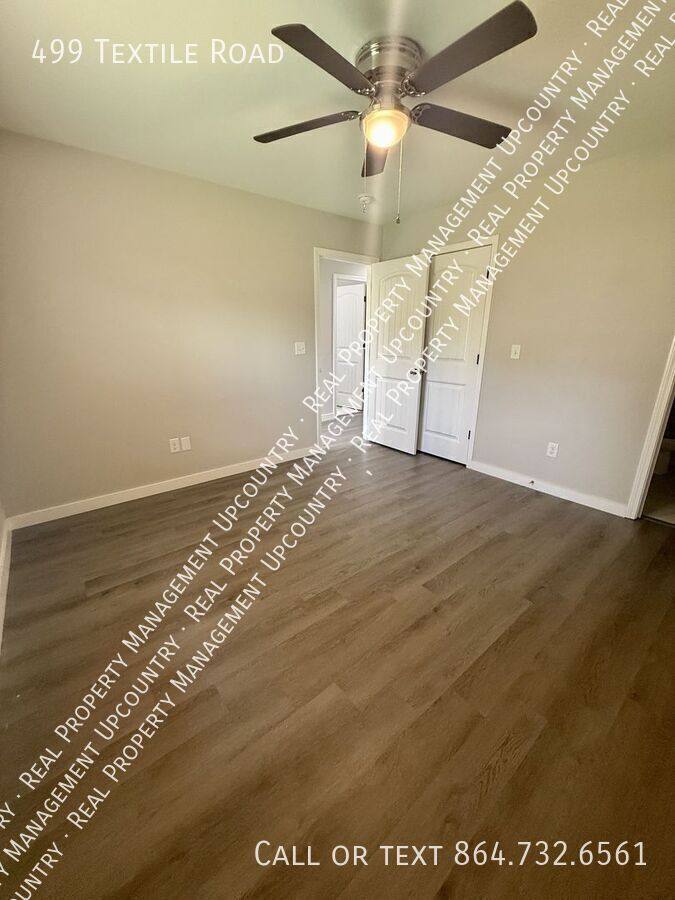 House for rent at 499 Textile Rd, Spartanburg, SC 29301