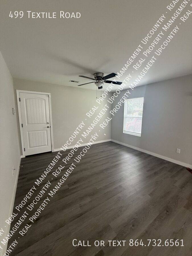 House for rent at 499 Textile Rd, Spartanburg, SC 29301