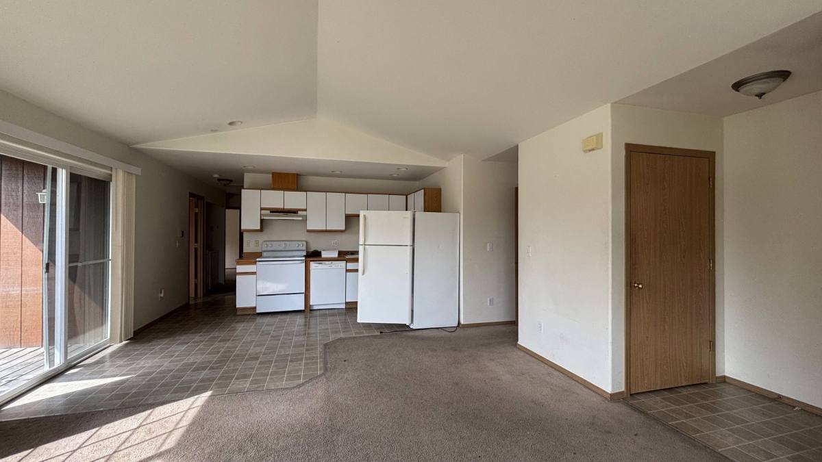 Apartment for rent at 755 757 Peterson Rd, Burlington, WA 98233