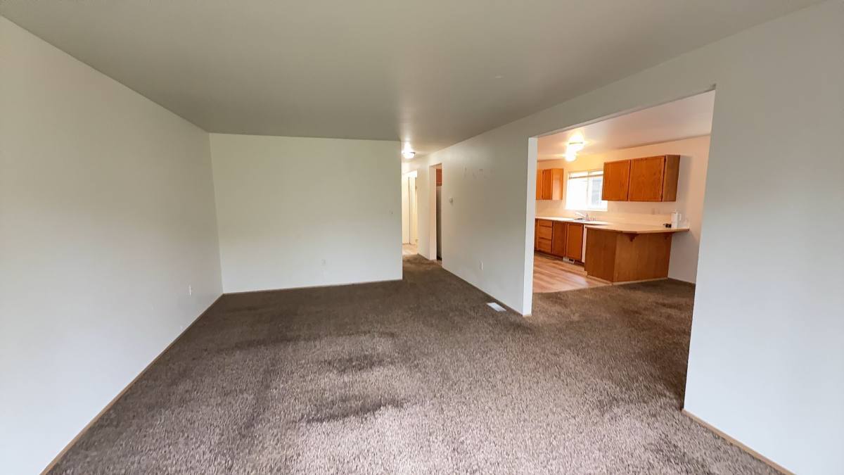 Townhouse for rent at 527 529 Alexander St, Sedro Woolley, WA 98284