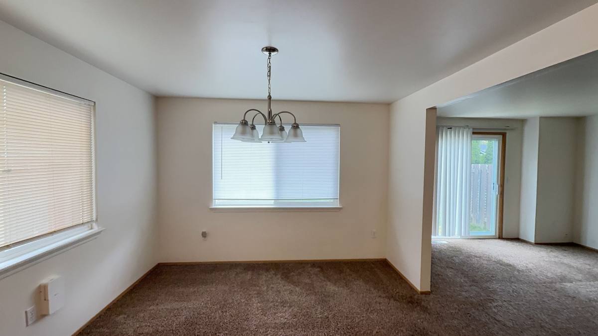 Townhouse for rent at 527 529 Alexander St, Sedro Woolley, WA 98284