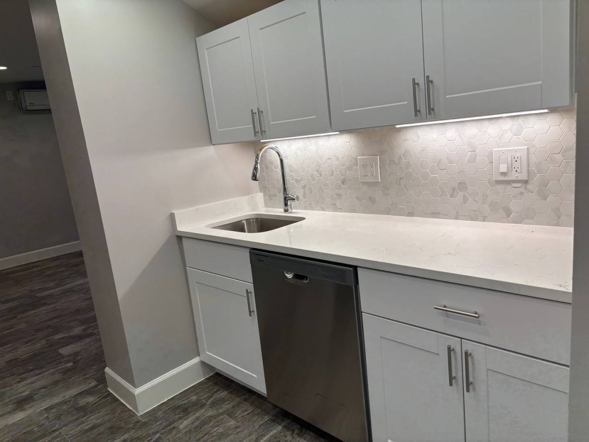 Apartment for rent at 1749 T St NW, Washington, DC 20009