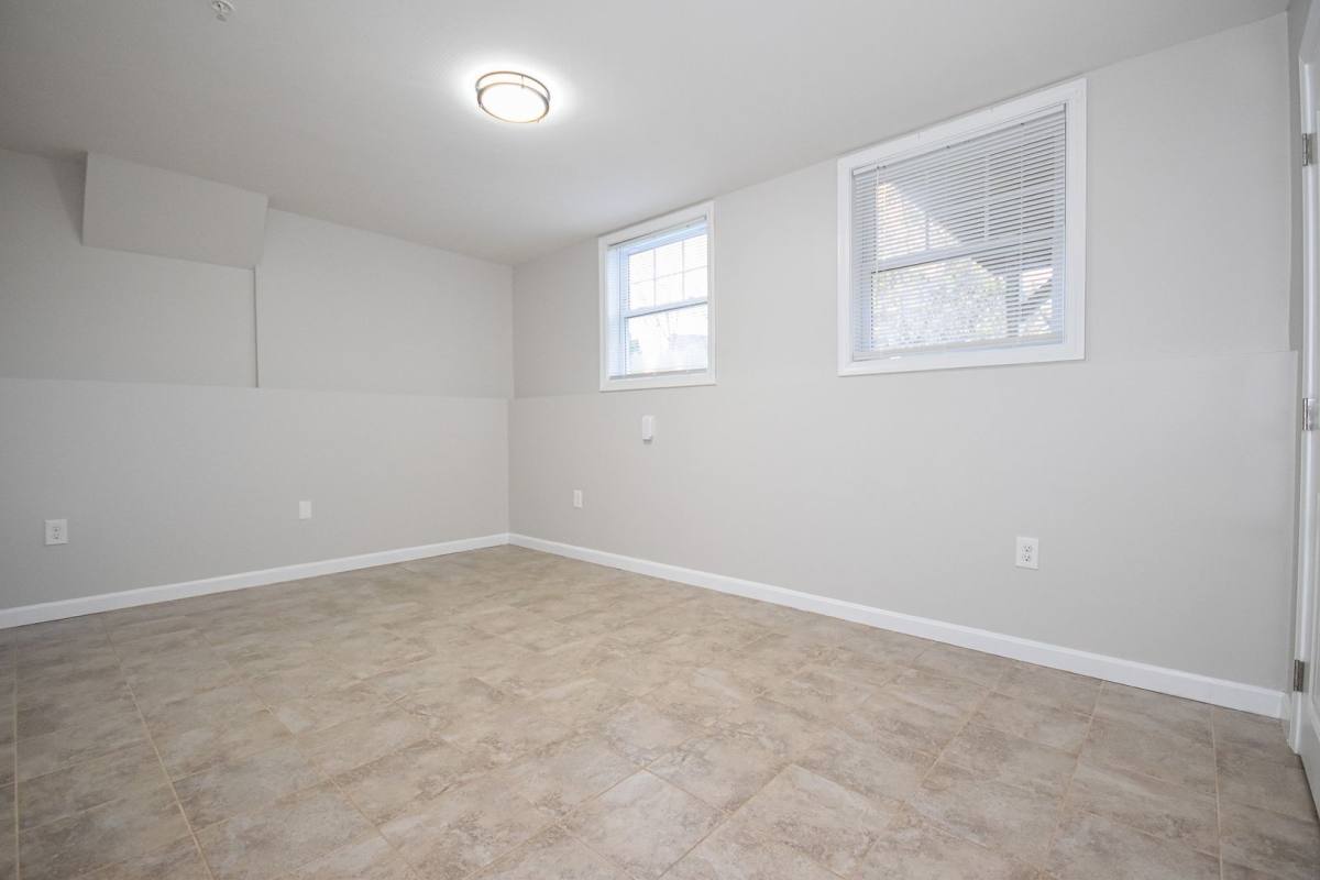 Apartment for rent at 1 Jefferson Dr, Dover, NH 03820