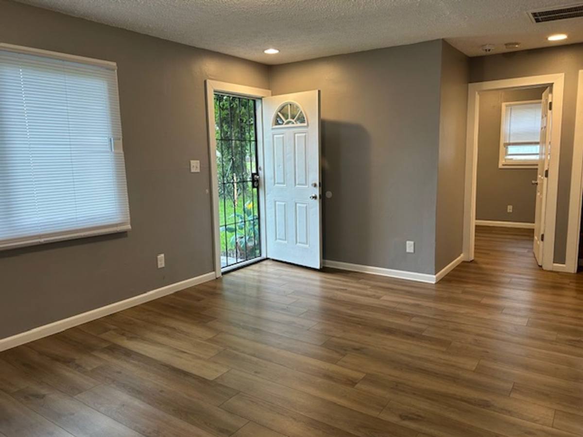 Apartment for rent at 111 N Smithville Rd, Dayton, OH 45403