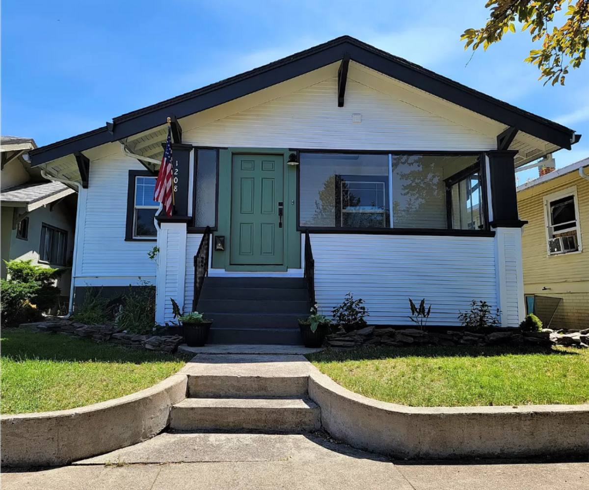 House for rent at 1208 O Ave, La Grande, OR 97850