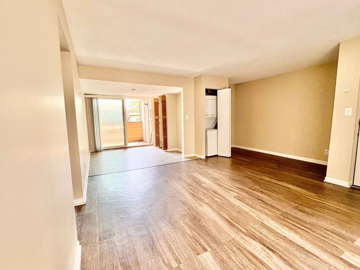 Apartment for rent at 3740-3744 Warwick Blvd, Kansas City, MO 64111