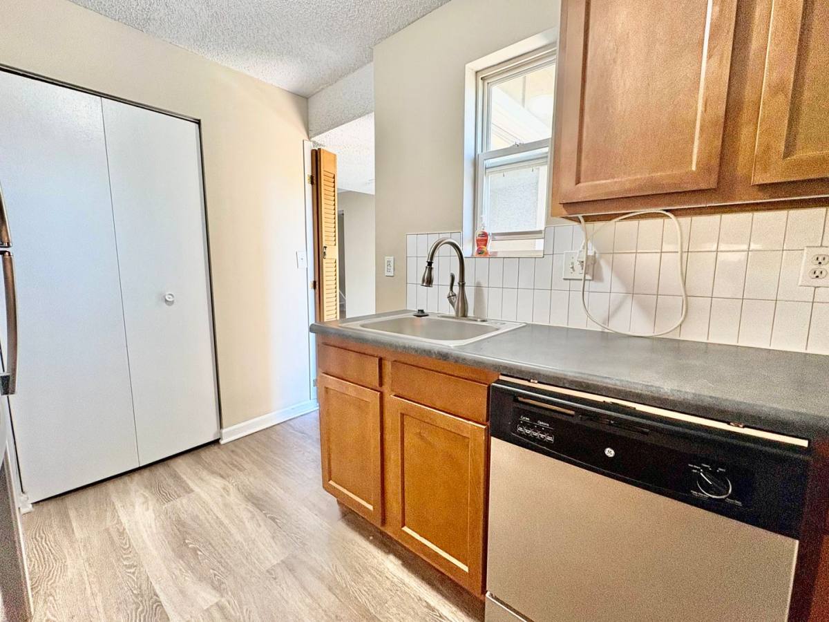 Apartment for rent at 3740-3744 Warwick Blvd, Kansas City, MO 64111