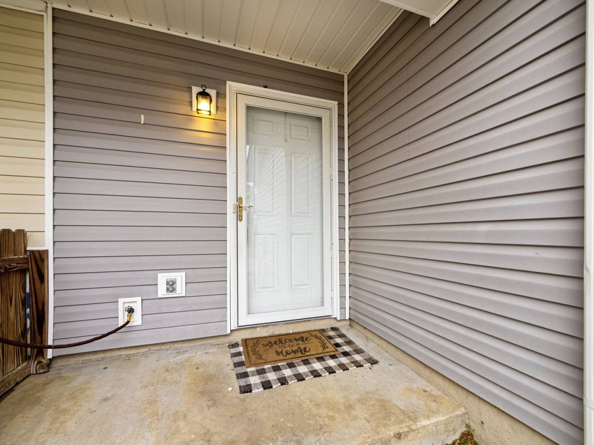 Townhouse for rent at 4 S Onsville Place, Jacksonville, NC 28546