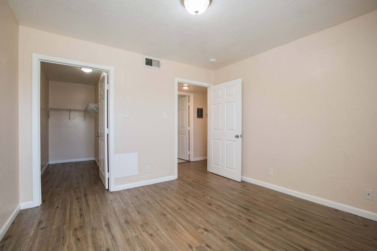 Apartment for rent at 3433 Vail Ave SE, Albuquerque, NM 87106