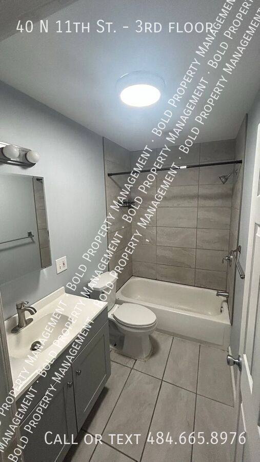 Apartment for rent at 40 N 11th St - 3rd Floor, Reading, PA 19604