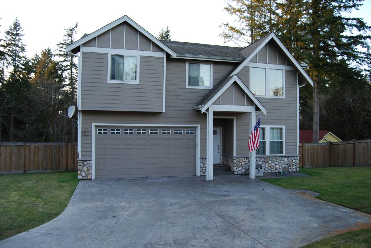 House for rent at 1847 Redwood Dr, Port Orchard, WA 98366