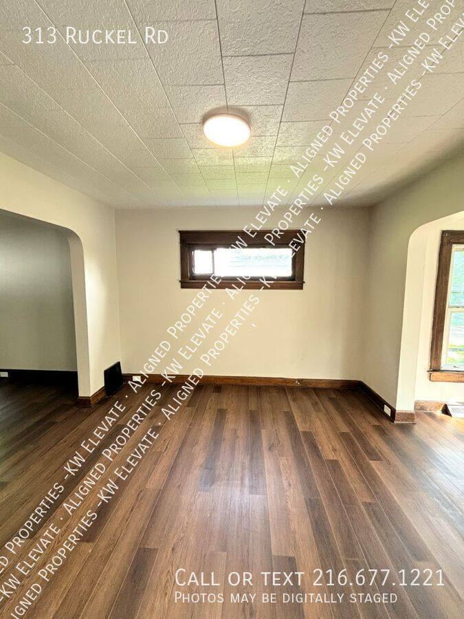 House for rent at 313 Ruckel Rd, Akron, OH 44305