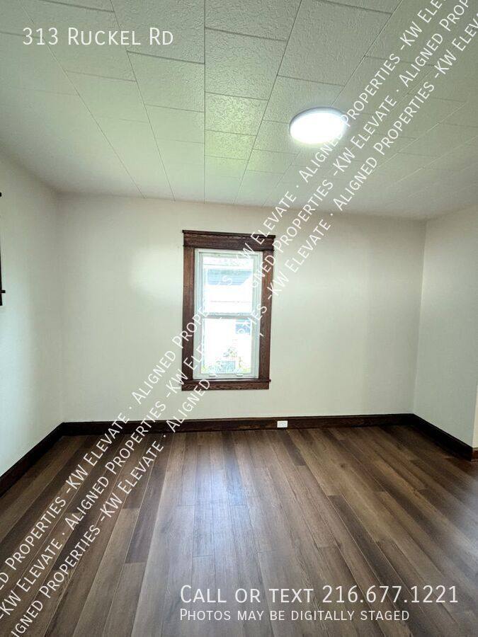 House for rent at 313 Ruckel Rd, Akron, OH 44305