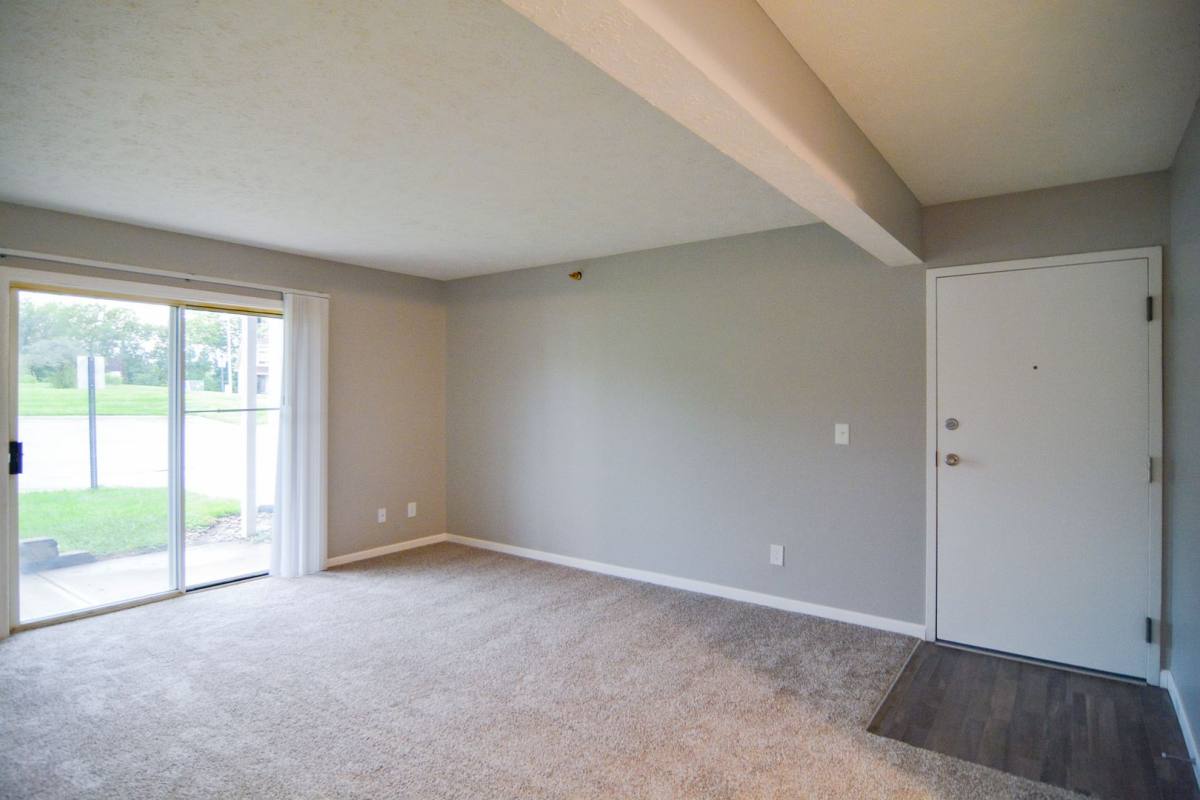 Apartment for rent at 1106 Grenoble Dr, Bellevue, NE 68123