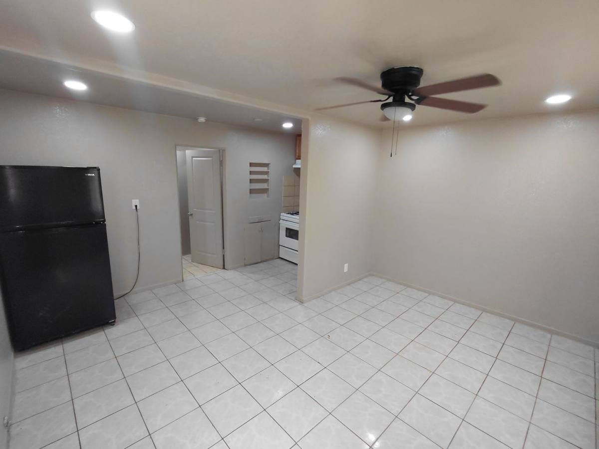 Apartment for rent at 206-212 B St, Brawley, CA 92227