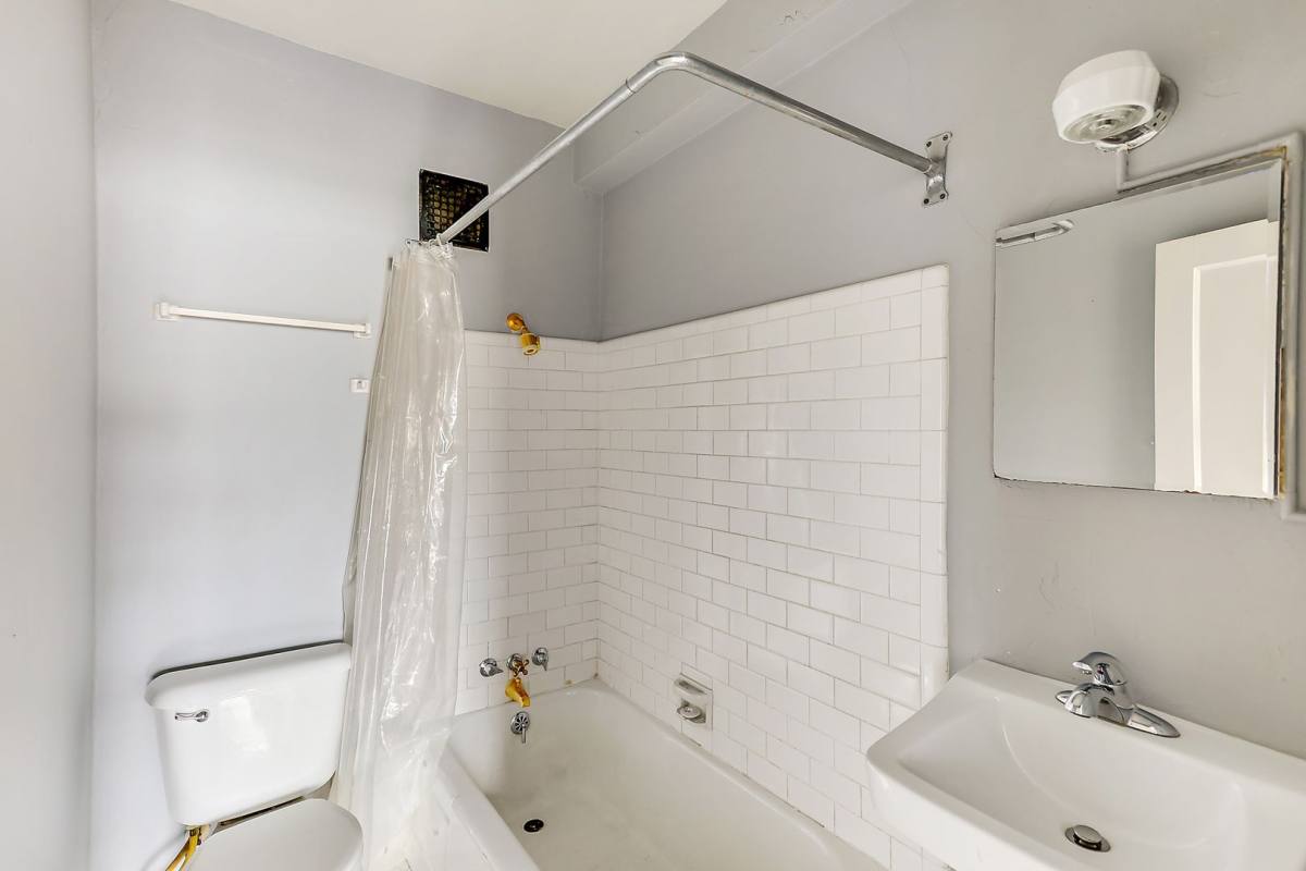 Apartment for rent at 721 N State St #A4, Jackson, MS 39202