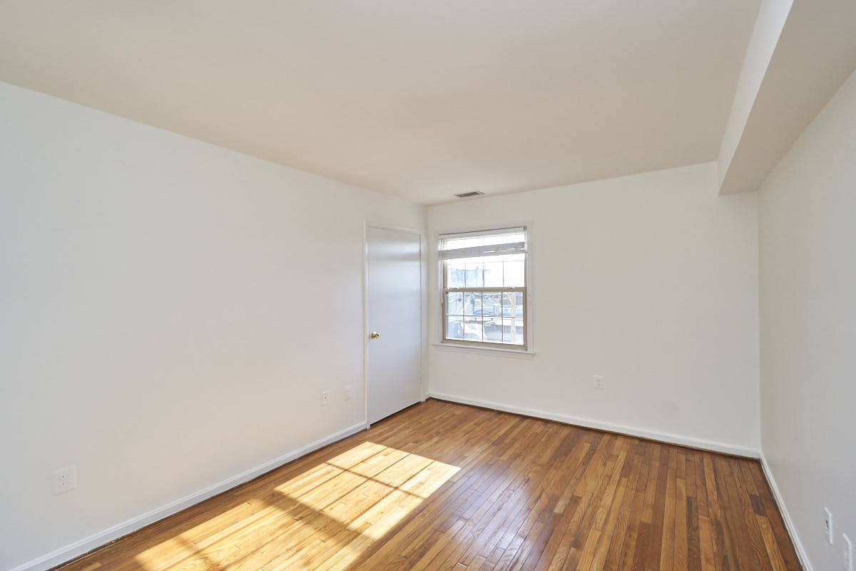 Apartment for rent at 730 7th St SE #33, Washington, DC 20003