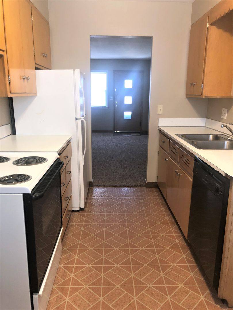 Apartment for rent at 1301 E 28th St, Sioux Falls, SD 57105