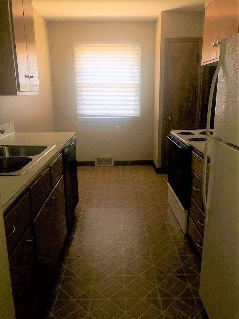 Apartment for rent at 1301 E 28th St, Sioux Falls, SD 57105