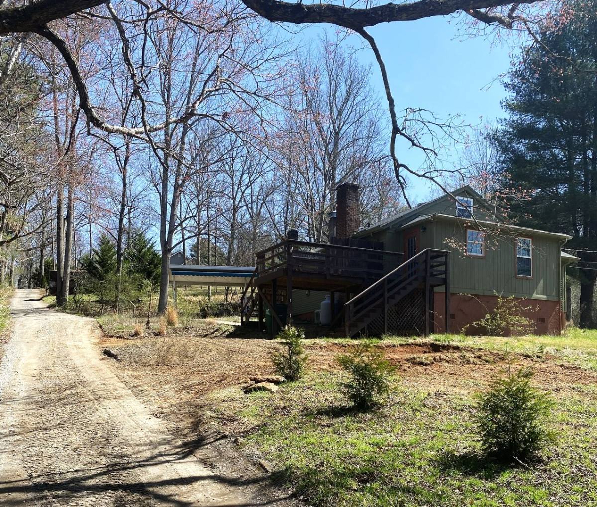 Apartment for rent at 117 Lower Grassy Branch Rd, Asheville, NC 28805
