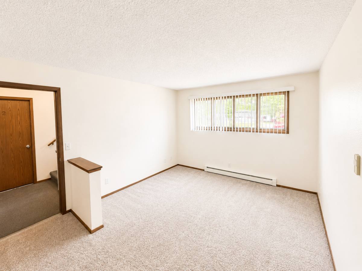 Apartment for rent at 2995 Wildwood Dr #1, Dubuque, IA 52001