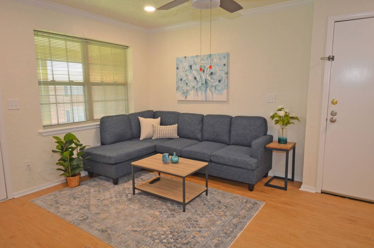 Apartment for rent at 6105 N Brookline Ave, Oklahoma City, OK 73112