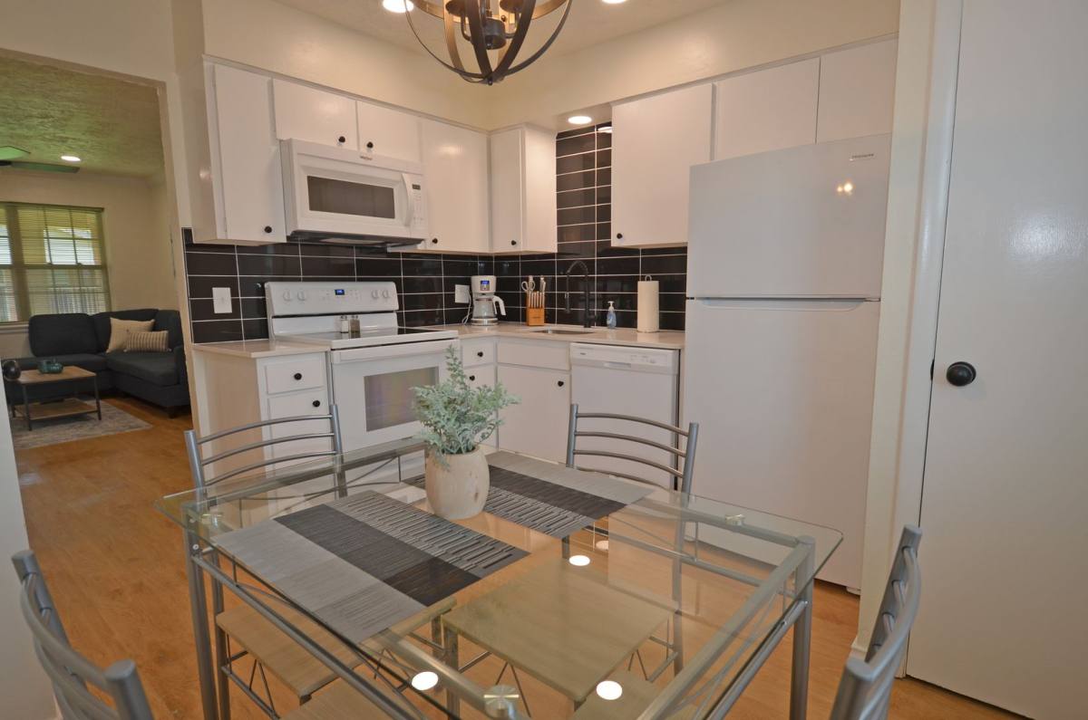 Apartment for rent at 6105 N Brookline Ave, Oklahoma City, OK 73112