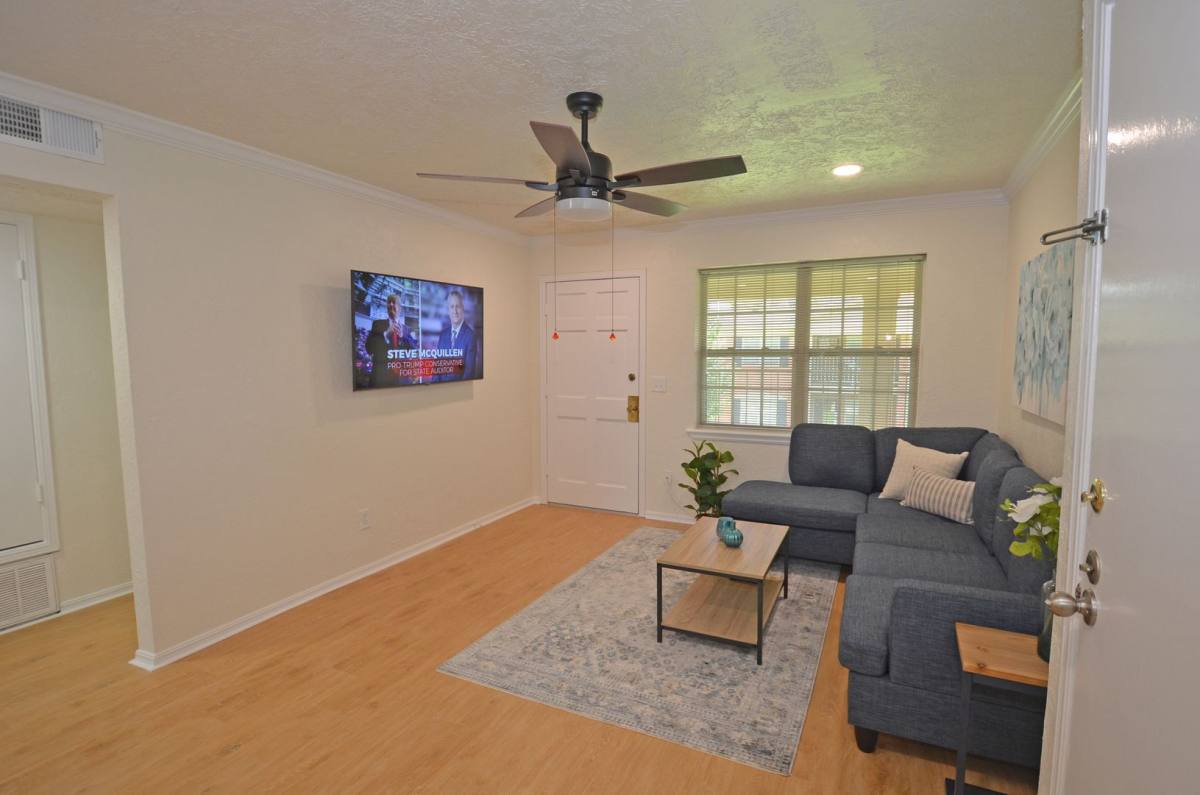 Apartment for rent at 6105 N Brookline Ave, Oklahoma City, OK 73112