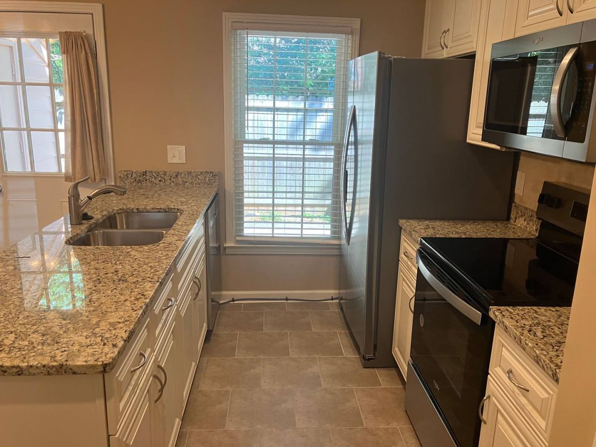 Townhouse for rent at 108 Lakebrink Dr, Nashville, TN 37214