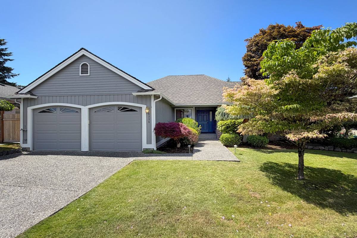 House for rent at 6335 114th Ave SE, Bellevue, WA 98006