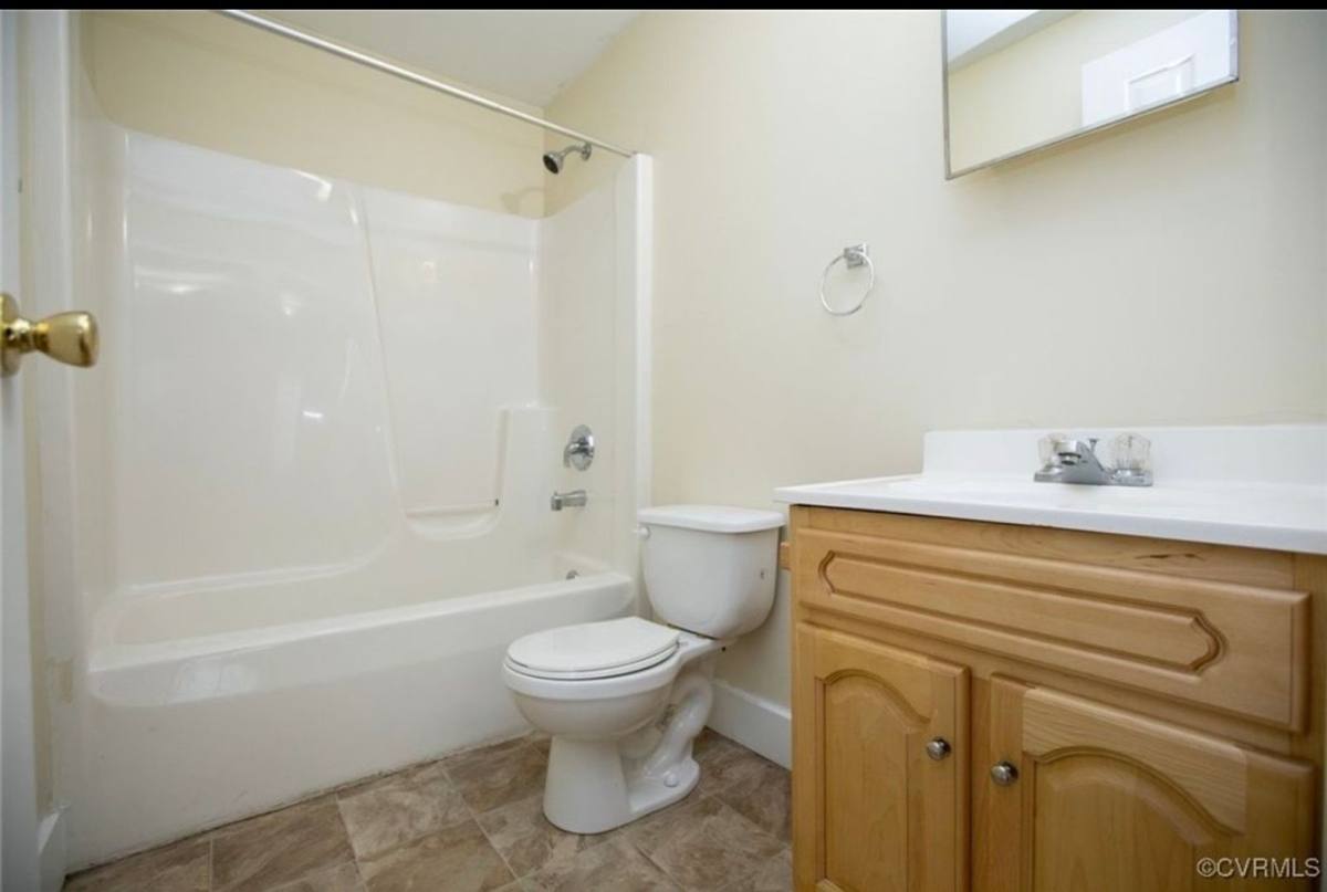 Apartment for rent at 407 E Second St, Farmville, VA 23901