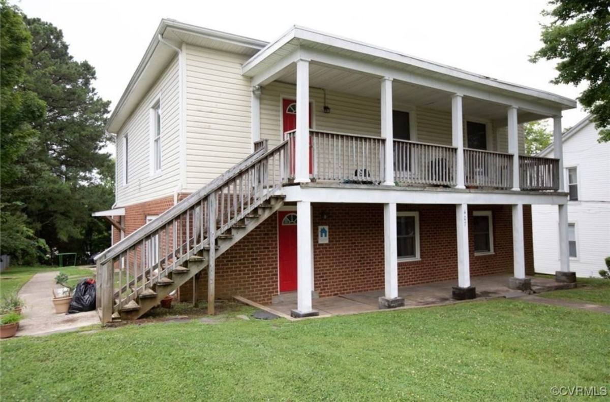 Apartment for rent at 407 E Second St, Farmville, VA 23901