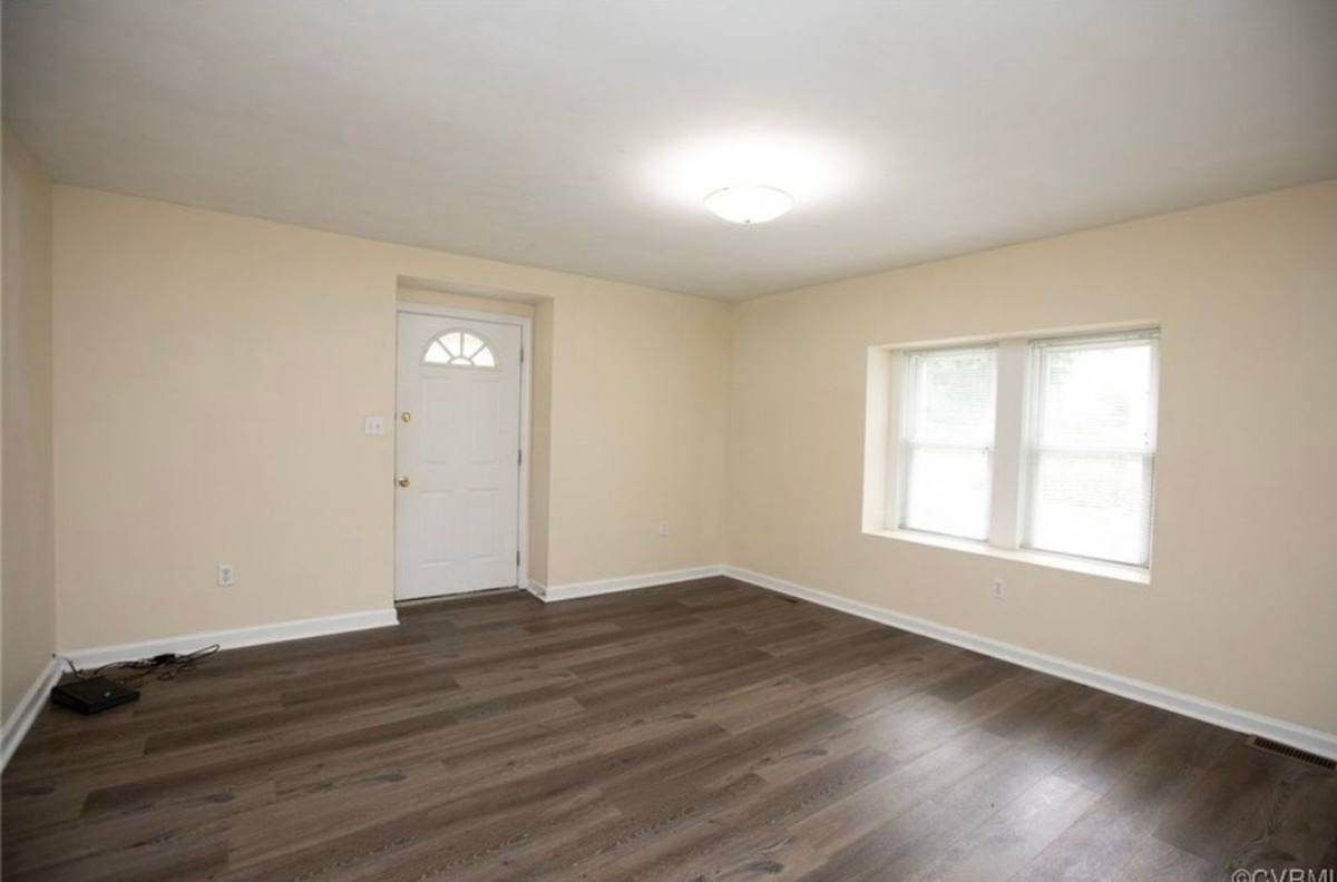 Apartment for rent at 407 E Second St, Farmville, VA 23901
