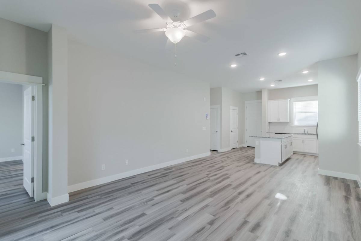 Apartment for rent at 955 N Jackson St, Chandler, AZ 85225