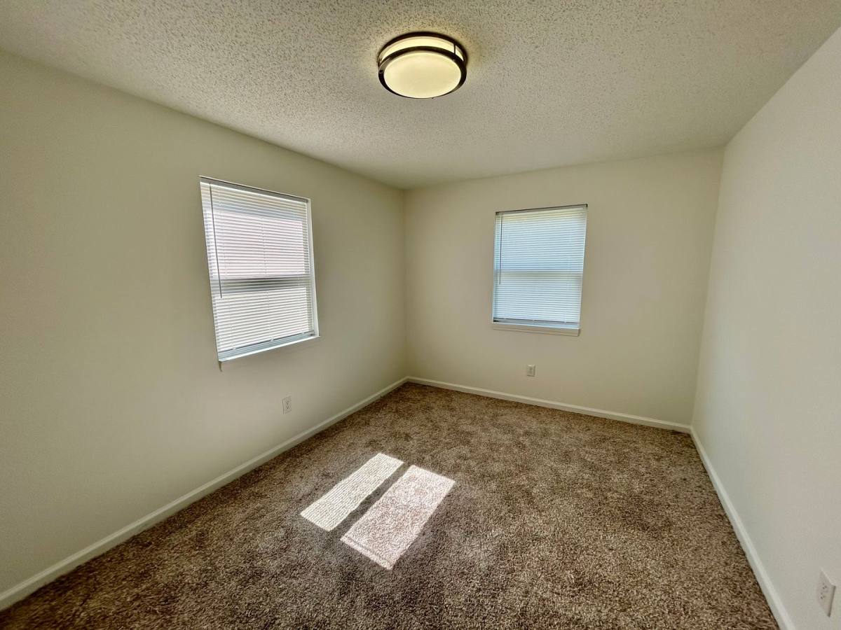 Apartment for rent at 200 N Hill-N-Dale St, Danville, KY 40422