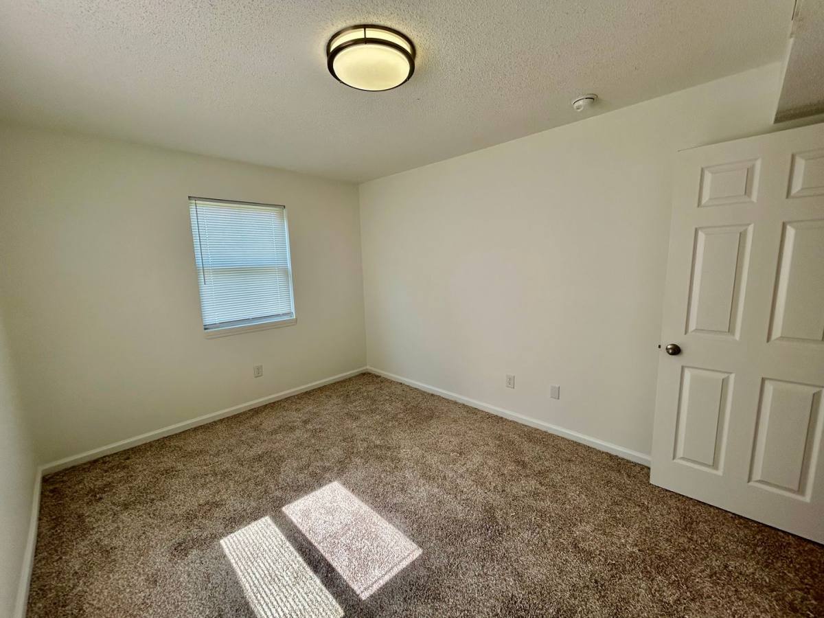 Apartment for rent at 200 N Hill-N-Dale St, Danville, KY 40422