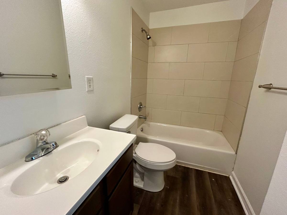 Apartment for rent at 200 N Hill-N-Dale St, Danville, KY 40422