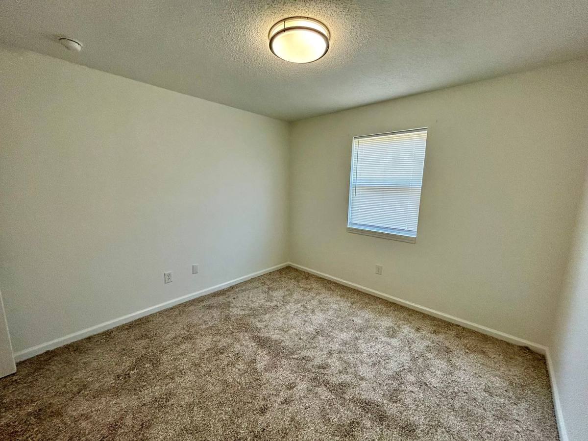 Apartment for rent at 200 N Hill-N-Dale St, Danville, KY 40422