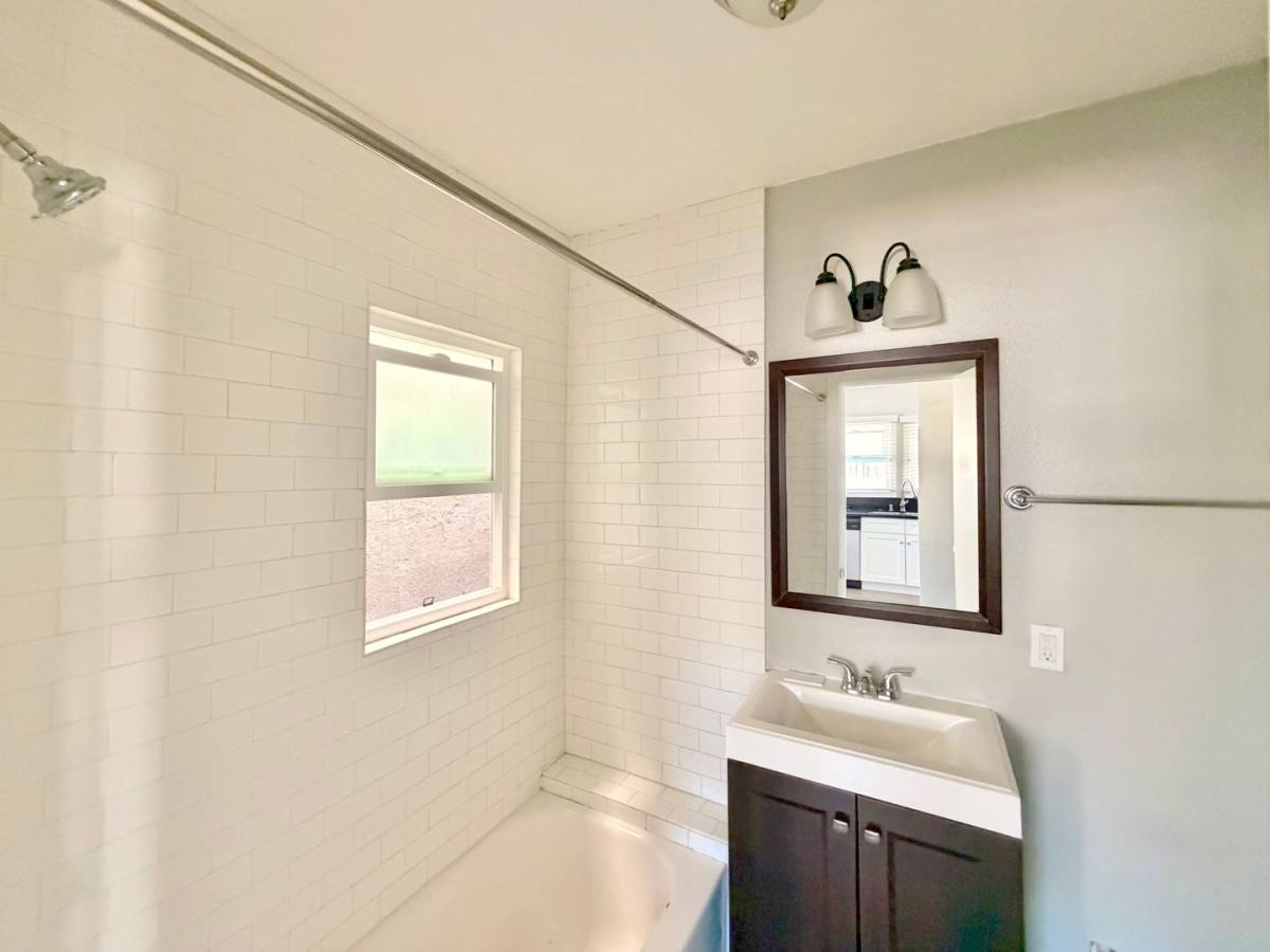 Apartment for rent at 873 N Heliotrope Dr, Los Angeles, CA 90029
